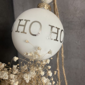 La boule de Noël -Ecriture rose